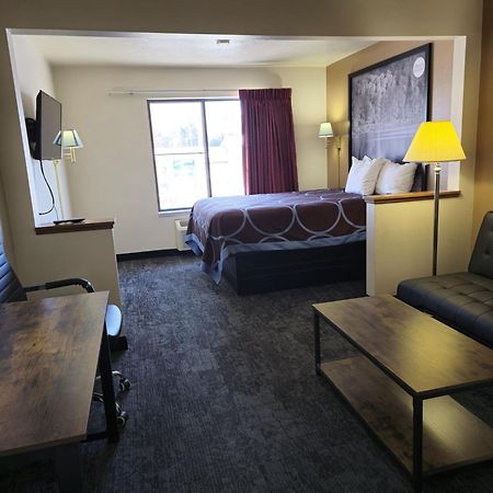 Amerivu Inn And Suites Shawano Wi Eksteriør bilde