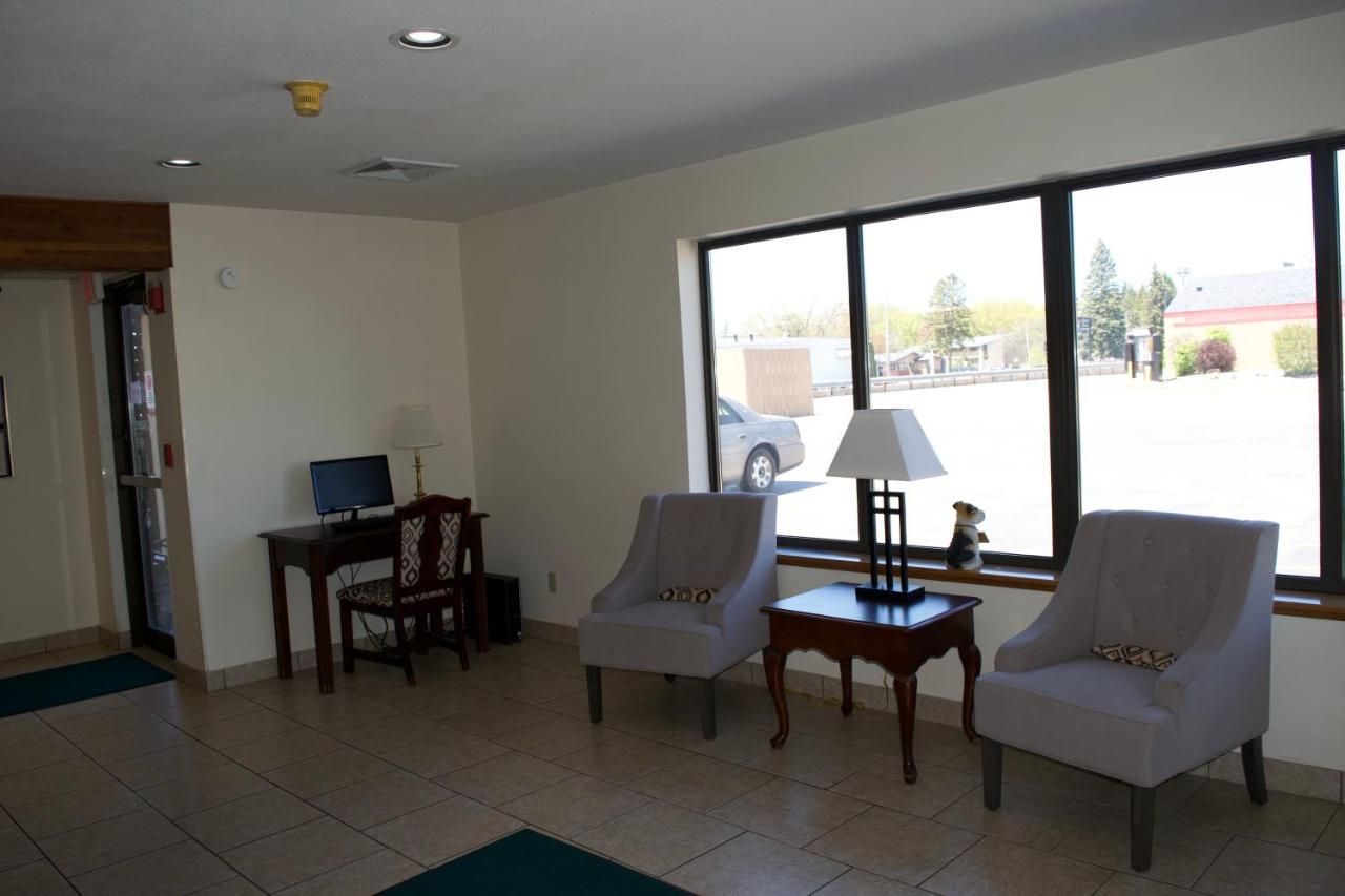 Amerivu Inn And Suites Shawano Wi Eksteriør bilde