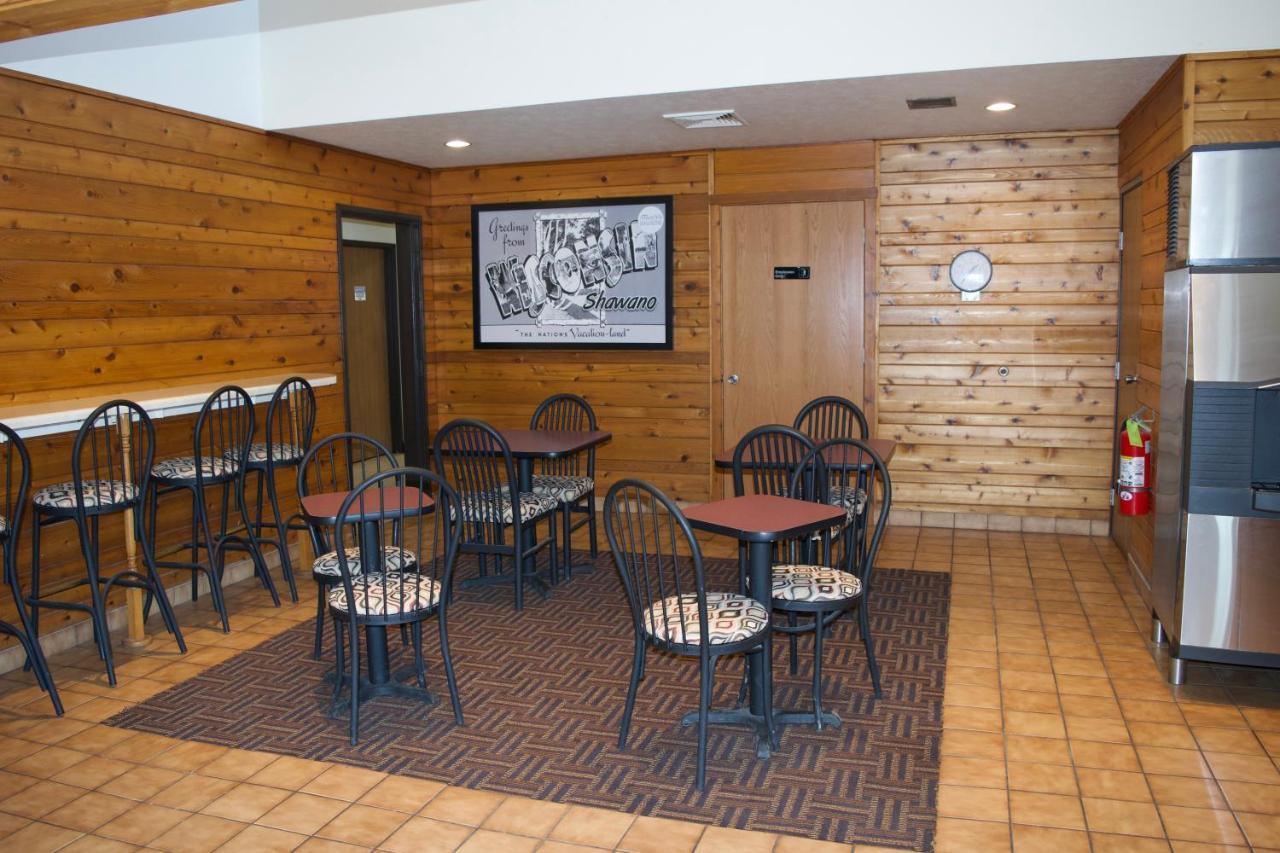 Amerivu Inn And Suites Shawano Wi Eksteriør bilde